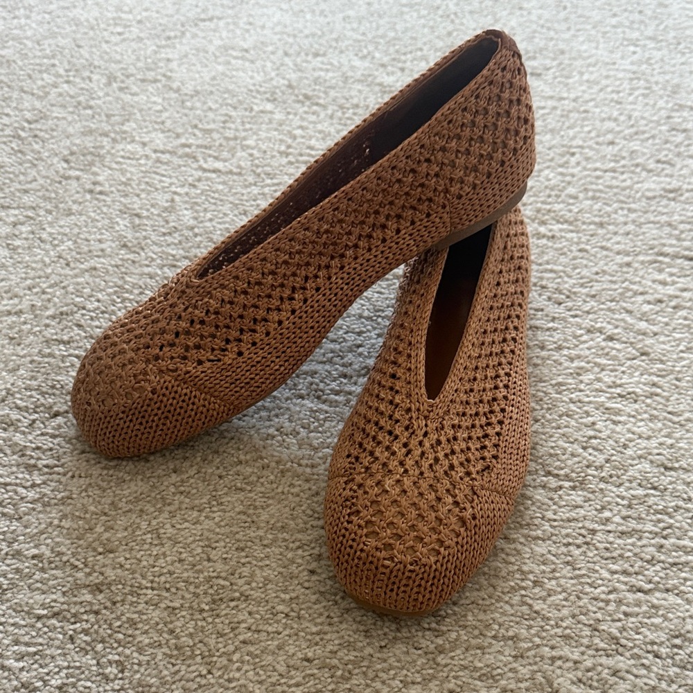 Women's Brown Woven Flats